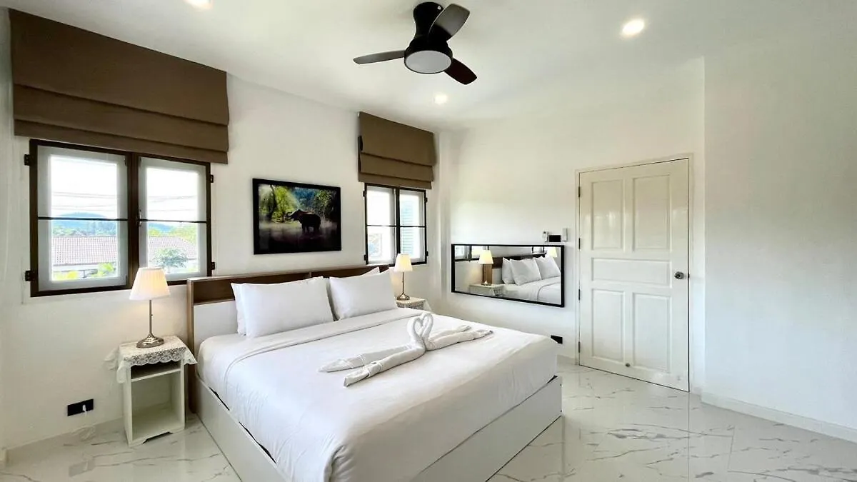 Khaolak Pool Villa With 16M Pool And 3Br Khao Lak Tailândia