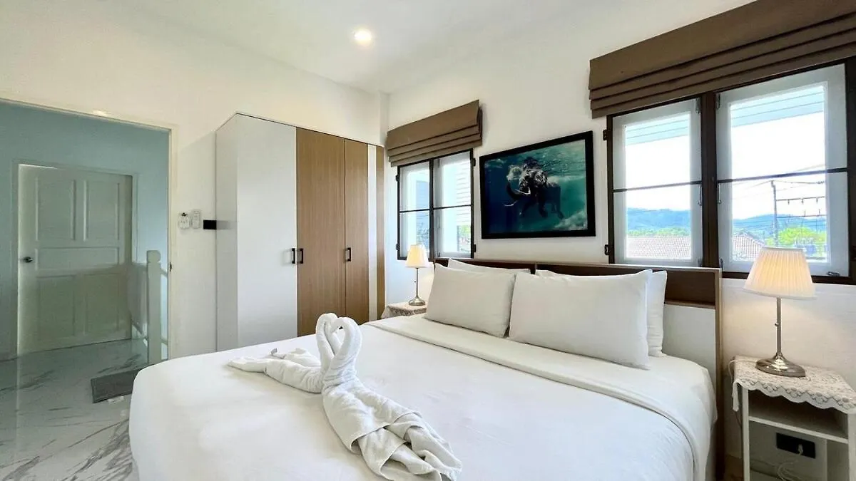 Khaolak Pool Villa With 16M Pool And 3Br Khao Lak 0*,  Tailândia