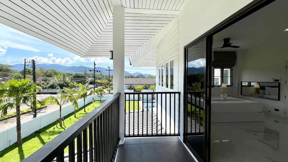 Khaolak Pool Villa With 16M Pool And 3Br Khao Lak Tailândia