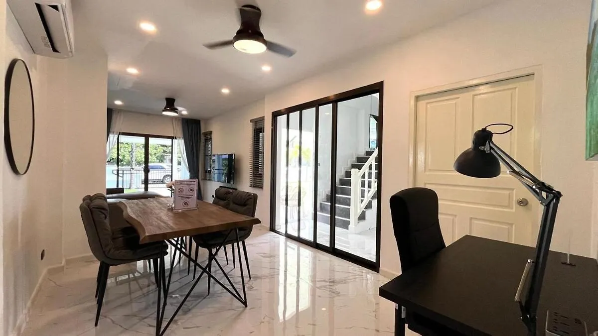 Khaolak Pool Villa With 16M Pool And 3Br Khao Lak